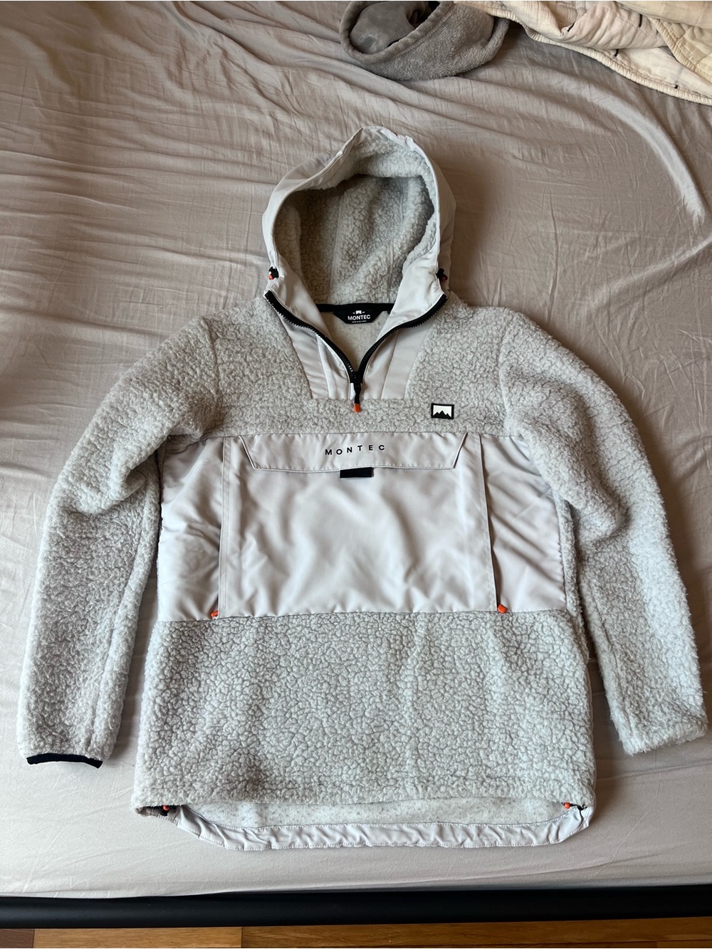 Montec Women's Light Gray Sherpa Ski Hoodie Jacket